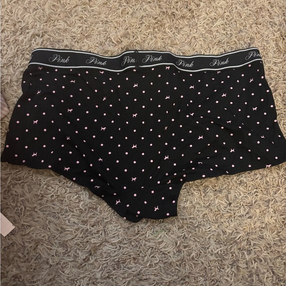 PINK Victoria's Secret Black Boxer Shorts - Picture 2 of 3